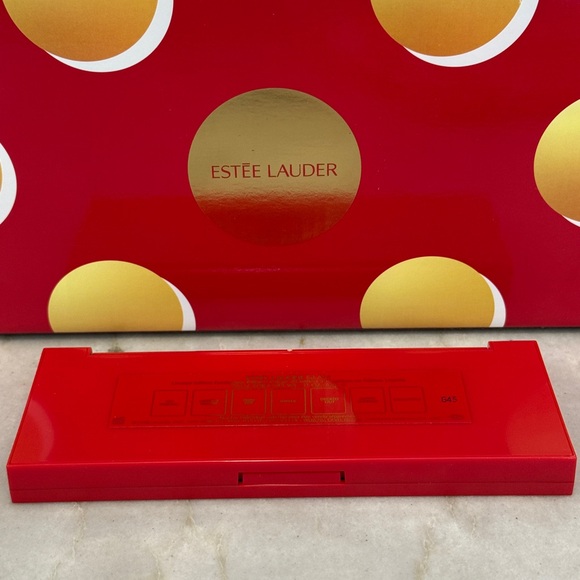 Estee Lauder Eyeshadow Palette - Picture 4 of 5